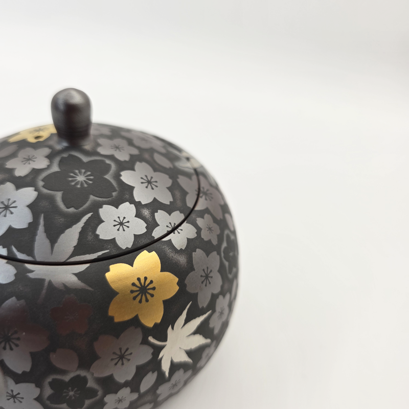 Banko-yaki Teapot - Suigetsu III - Sakura and Maple with Real Gold Accents -350ml