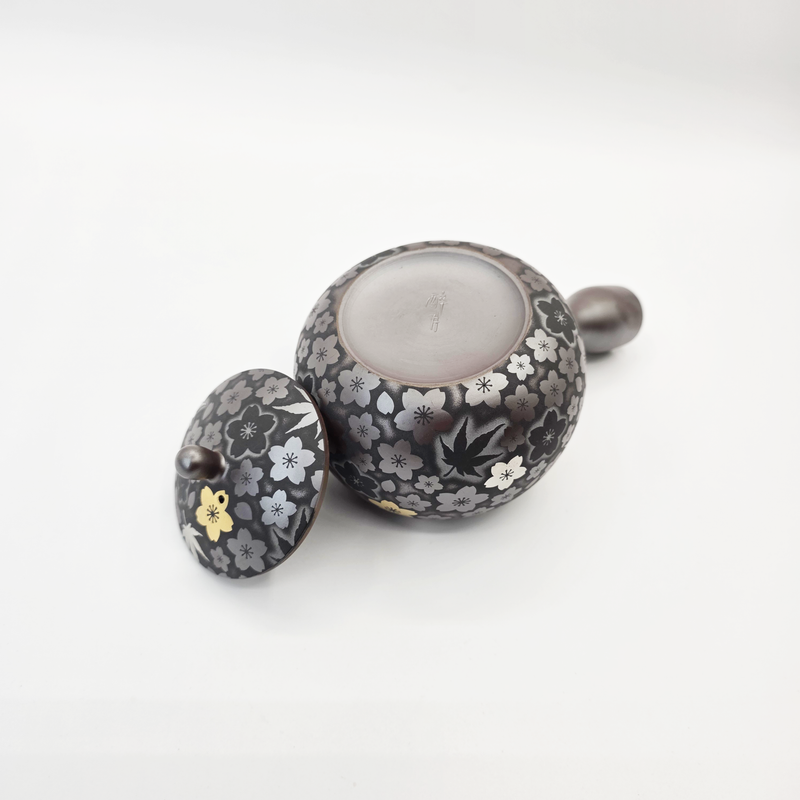 Banko-yaki Teapot - Suigetsu III - Sakura and Maple with Real Gold Accents -350ml