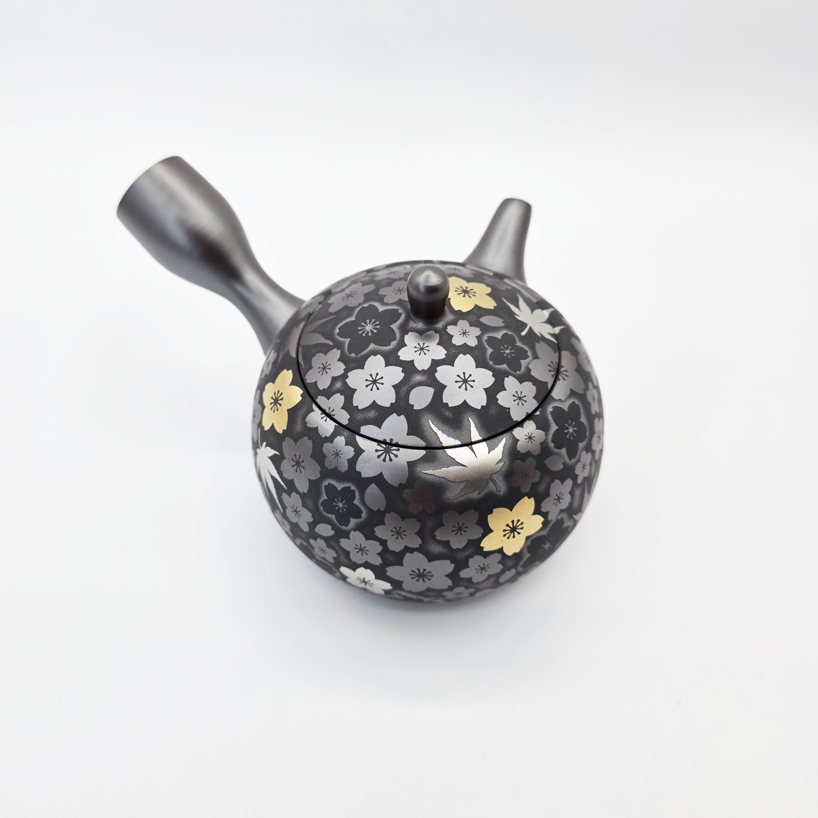 Banko-yaki Teapot - Suigetsu III - Sakura and Maple with Real Gold Accents -350ml